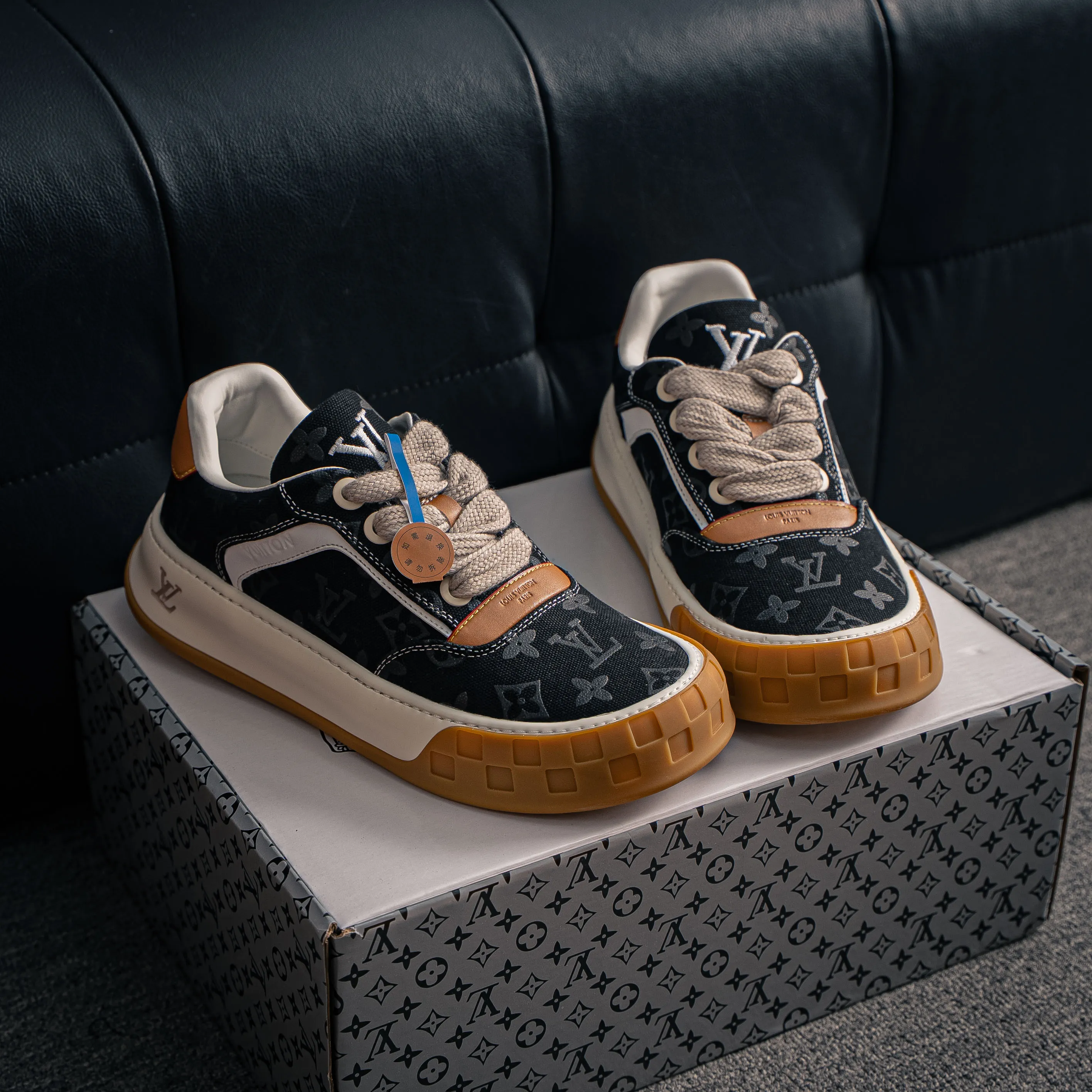 # LV LOUIS VUITTON Tilted Low Sneakers Series Low-Top Retro Versatile Skate Shoes 2026 Skate Shoes Shoes